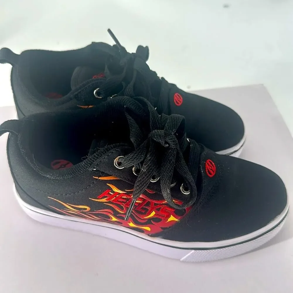Heelys Pro 20 Black Flame Print Skate Skater Kids Shoes Sneakers Youth S2 Video